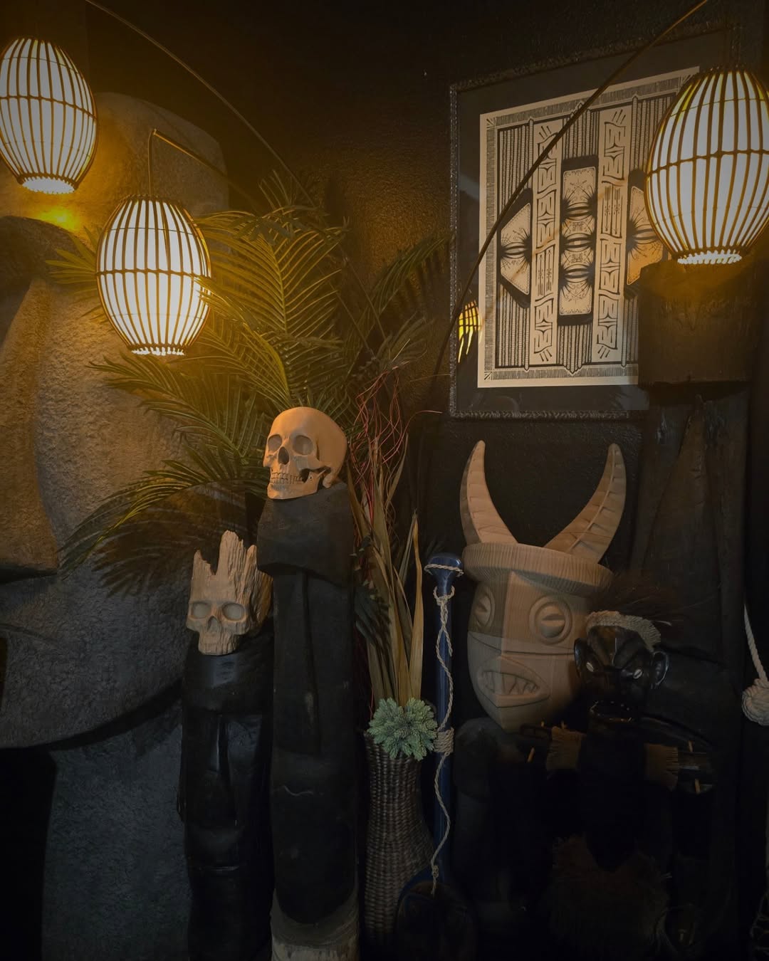 Modeled and 3D printed my own 27-inch Adventureland mask.